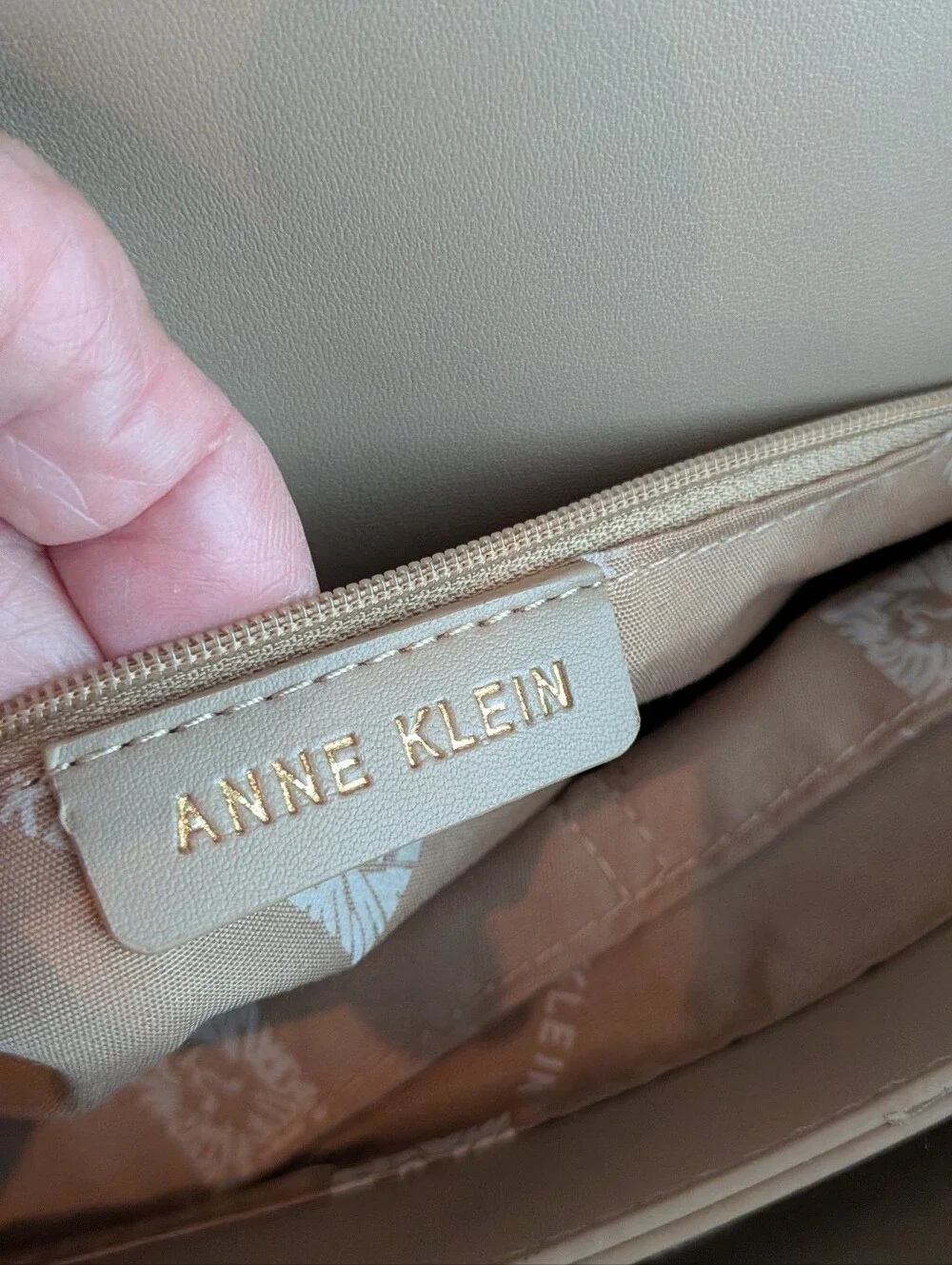 Anne Klein kenneth cole